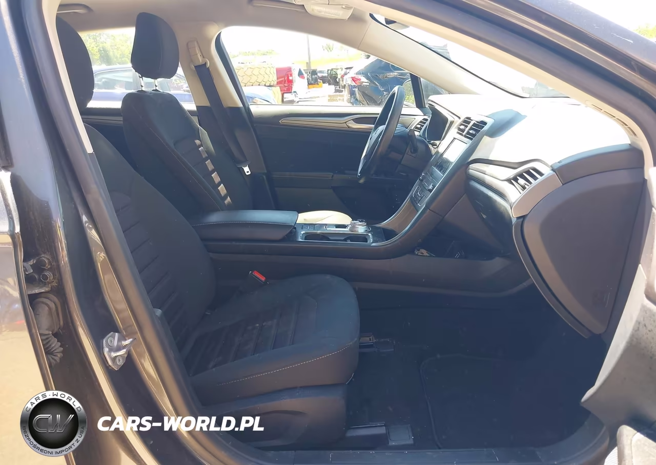 2020 Ford Fusion Hybrid Se VIN:3FA6P0LU2LR119229 - 5