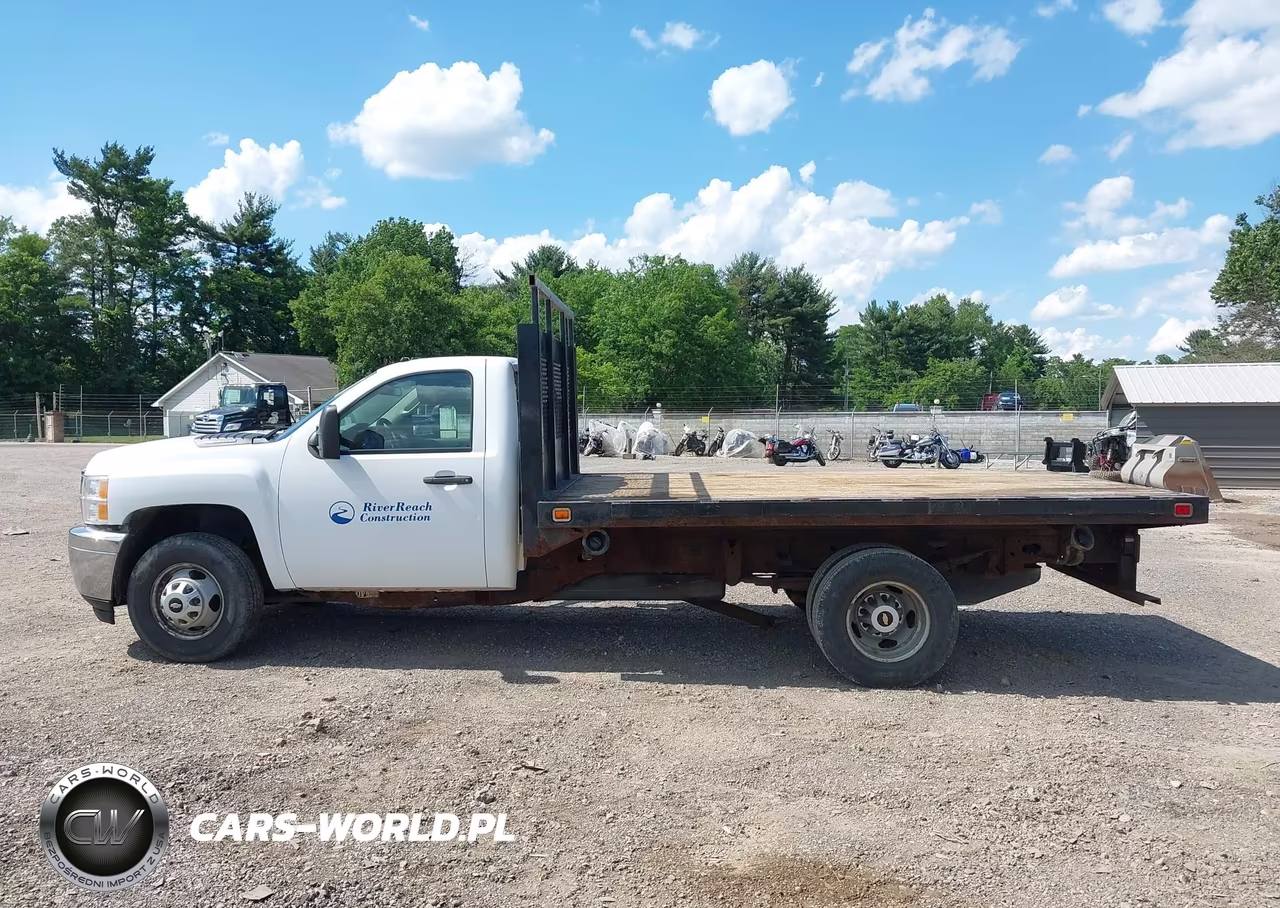 2013 Chevrolet Silverado 3500Hd Chassis Work Truck VIN:1GB3CZCG6DF173711 - 14