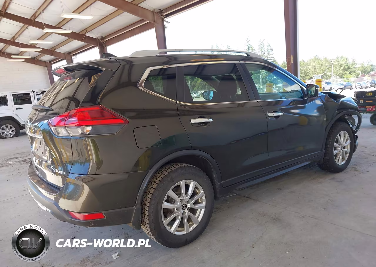 2017 Nissan Rogue Sv VIN:5N1AT2MV3HC770129 - 4
