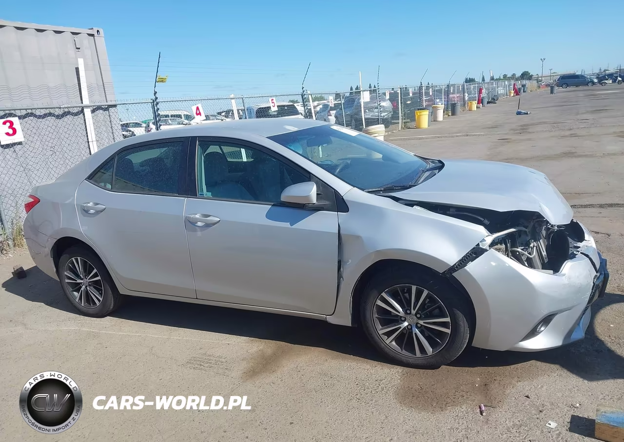 2016 Toyota Corolla Le Plus VIN:5YFBURHE1GP435613 - 14