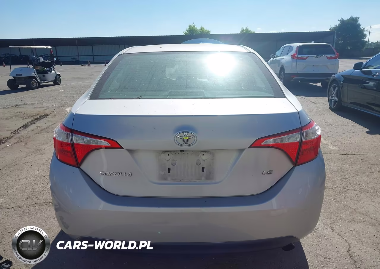 2016 Toyota Corolla Le Plus VIN:5YFBURHE1GP435613 - 17
