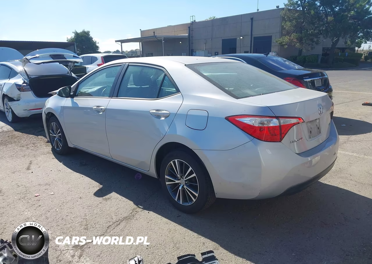 2016 Toyota Corolla Le Plus VIN:5YFBURHE1GP435613 - 3