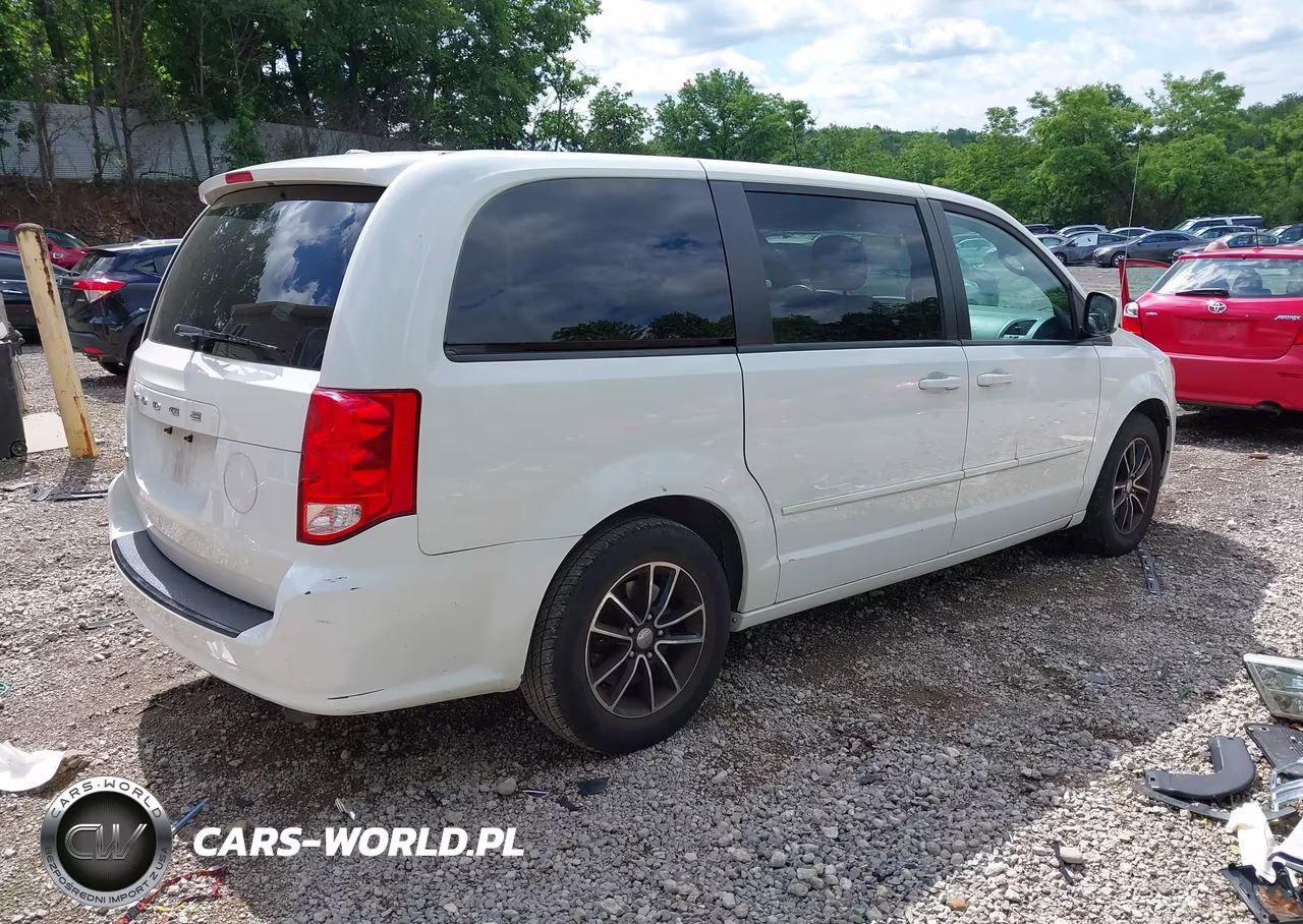2016 Dodge Grand Caravan Se Plus VIN:2C4RDGBG7GR211632 - 4