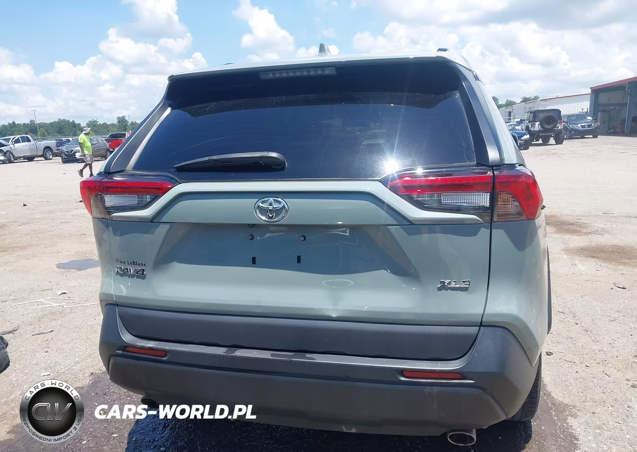 2021 Toyota Rav4 Xle Premium VIN:2T3C1RFV1MW183184 - 16