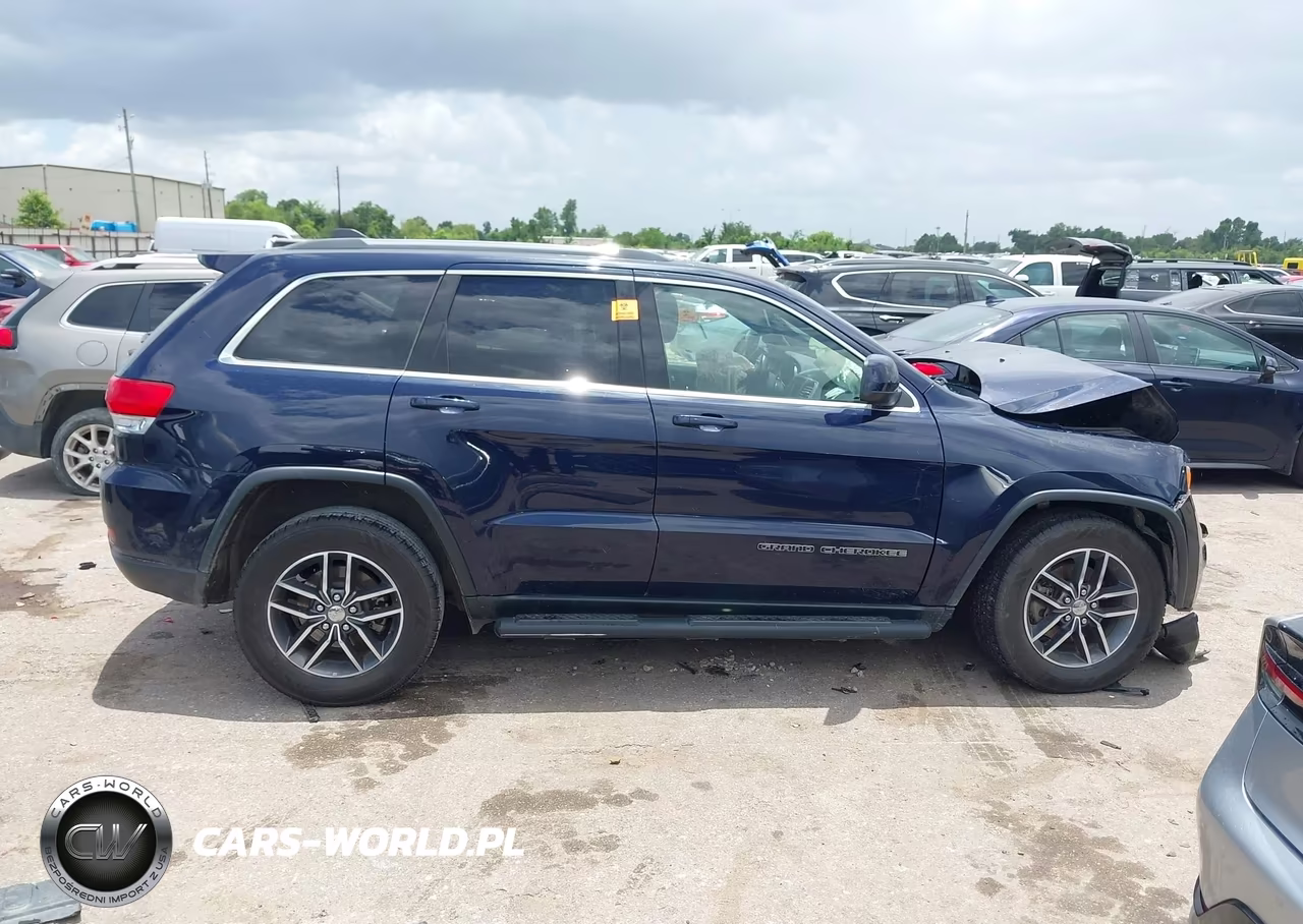 2018 Jeep Grand Cherokee Laredo E 4X2 VIN:1C4RJEAG0JC450924 - 14