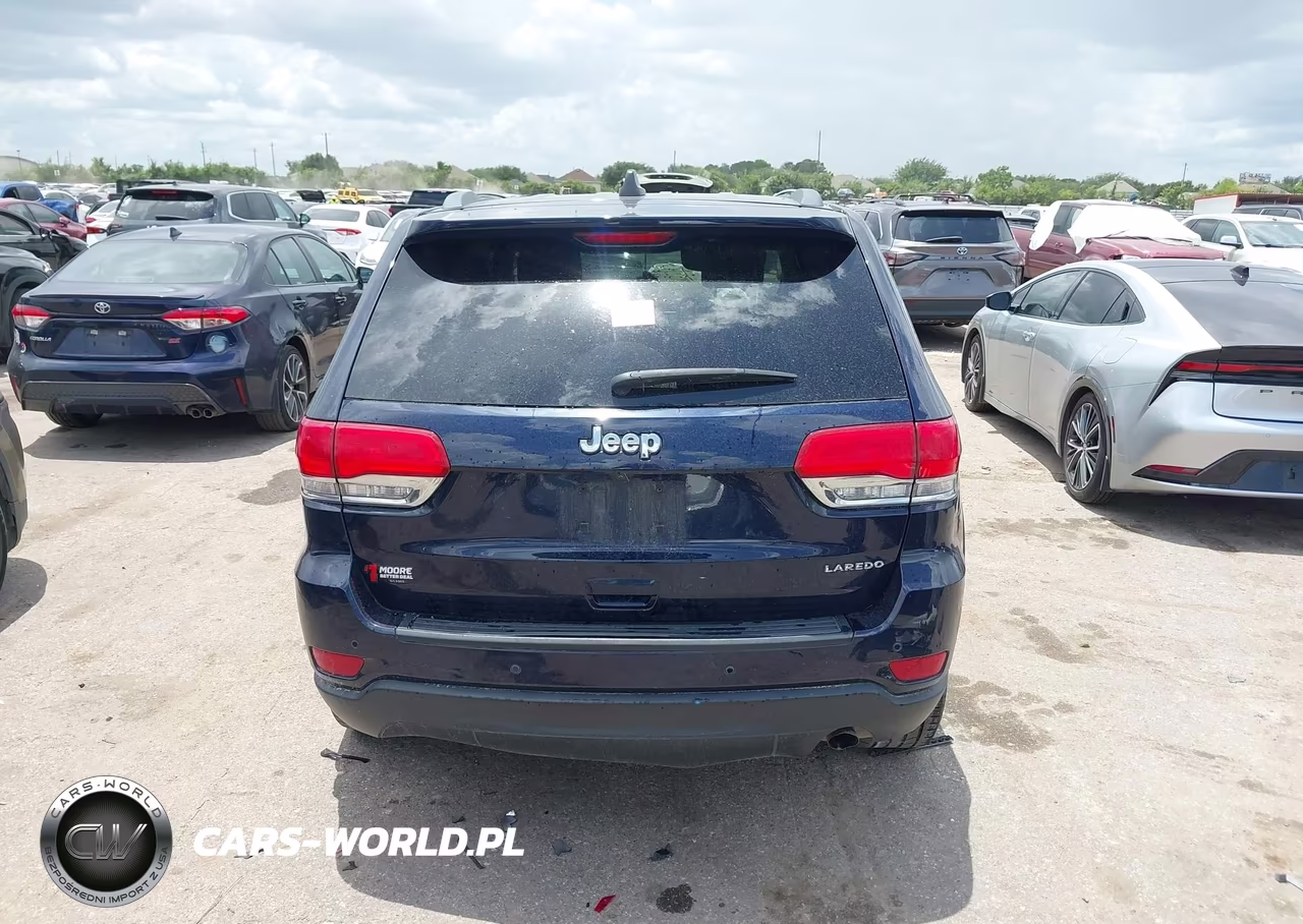 2018 Jeep Grand Cherokee Laredo E 4X2 VIN:1C4RJEAG0JC450924 - 17