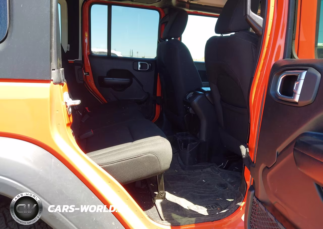 2018 Jeep Wrangler Unlimited Sport S 4X4 VIN:1C4HJXDN7JW211449 - 8