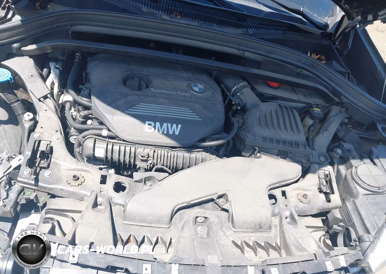 2018 BMW X1 xDrive28I VIN:WBXHT3C34J3H32333 - 10