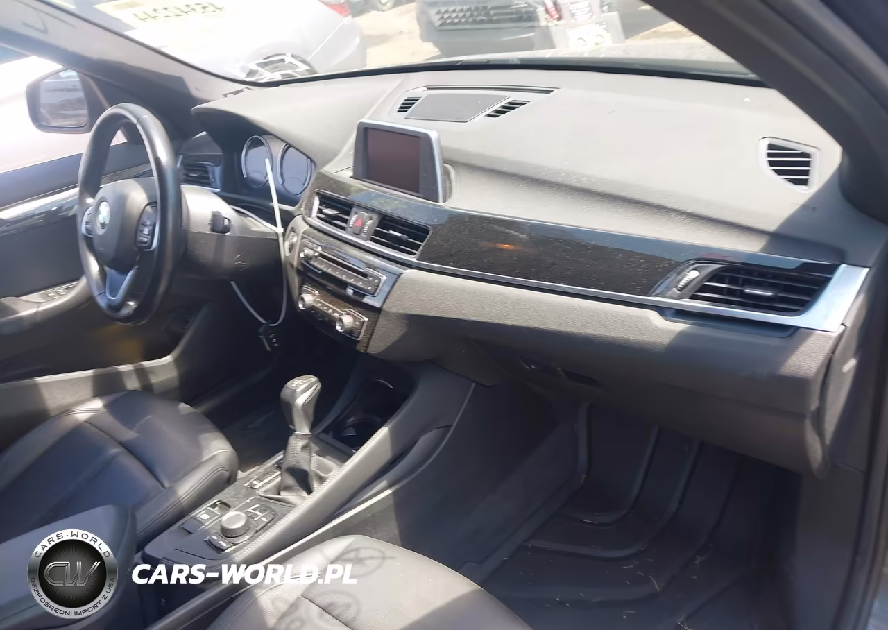 2018 BMW X1 xDrive28I VIN:WBXHT3C34J3H32333 - 5