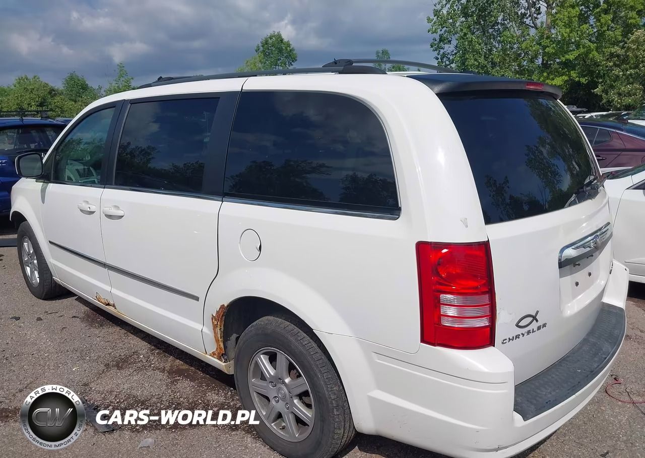 2010 Chrysler Town & Country Touring VIN:2A4RR5D12AR432071 - 14