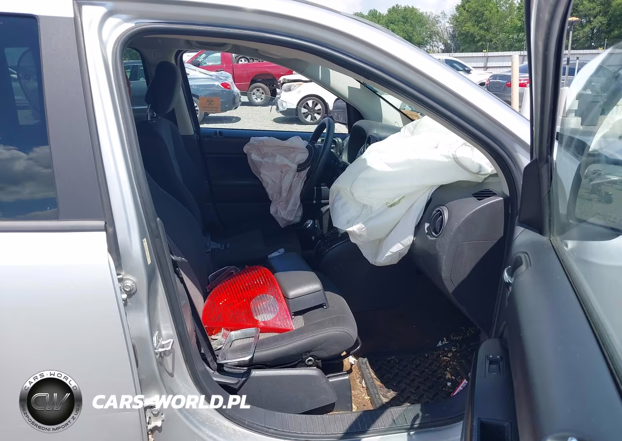 2013 Jeep Compass Sport VIN:1C4NJCBA2DD272347 - 5