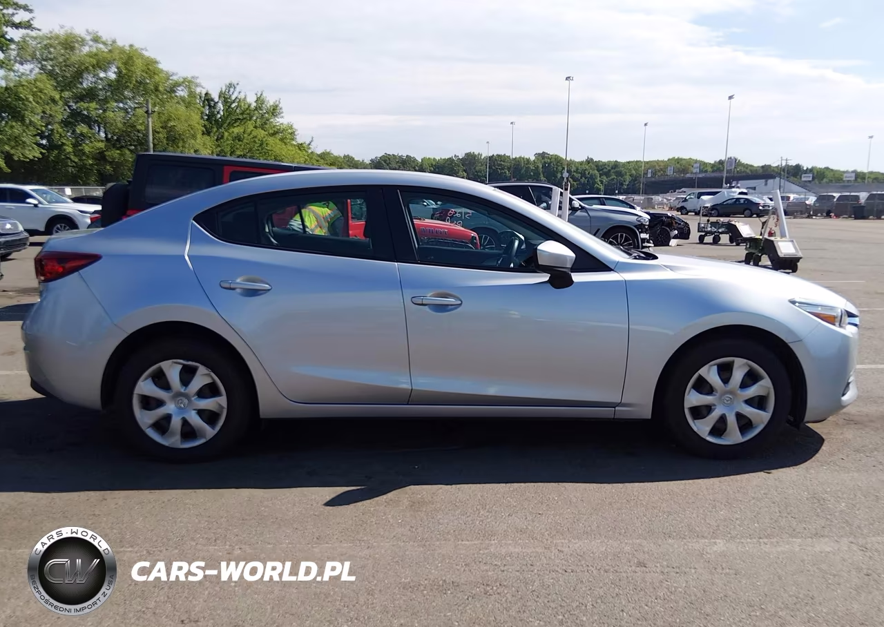 2018 Mazda Mazda3 Sport VIN:3MZBN1U71JM275766 - 13