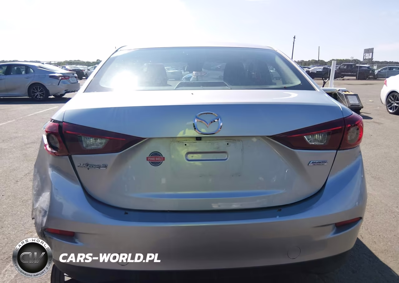 2018 Mazda Mazda3 Sport VIN:3MZBN1U71JM275766 - 16
