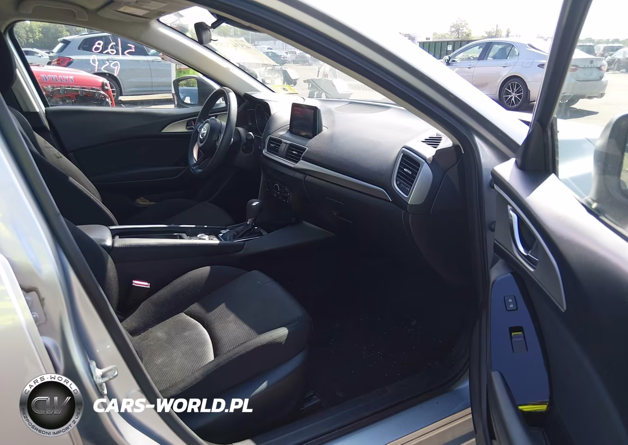 2018 Mazda Mazda3 Sport VIN:3MZBN1U71JM275766 - 5