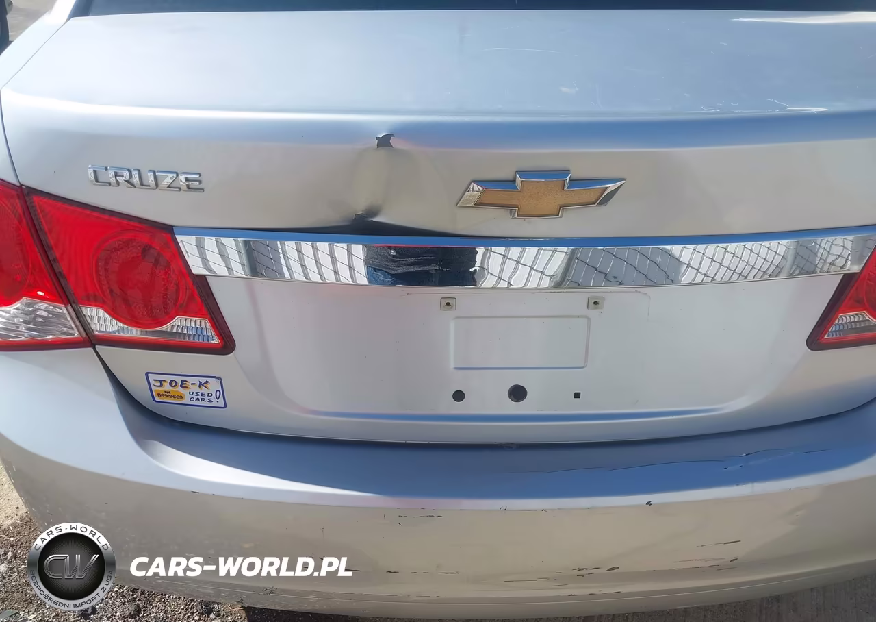 2011 Chevrolet Cruze Ls VIN:1G1PC5SH7B7257777 - 13