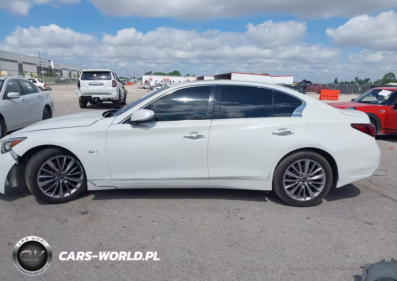 2018 Infiniti Q50 3.0T Luxe VIN:JN1EV7ARXJM434162 - 14
