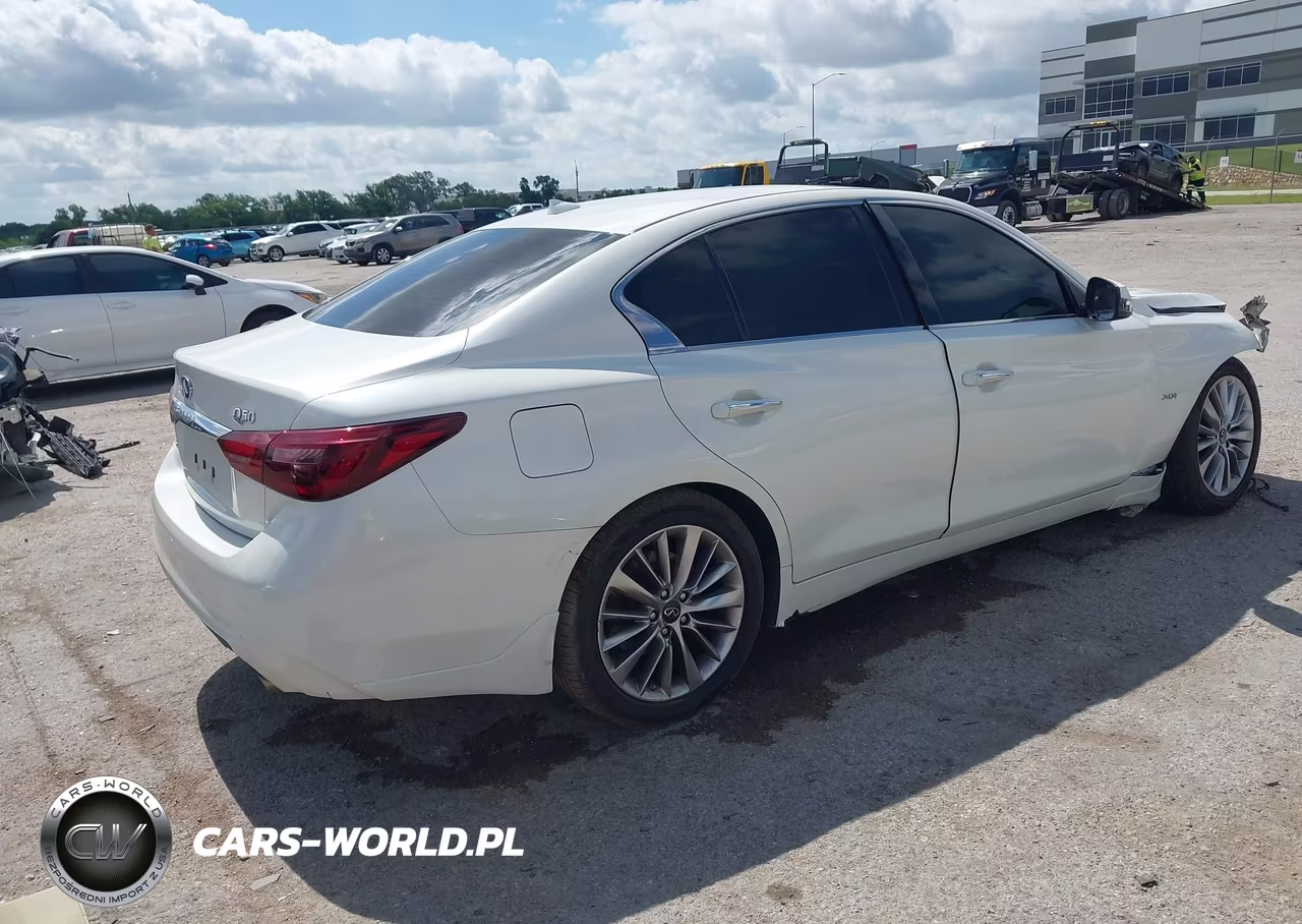 2018 Infiniti Q50 3.0T Luxe VIN:JN1EV7ARXJM434162 - 4