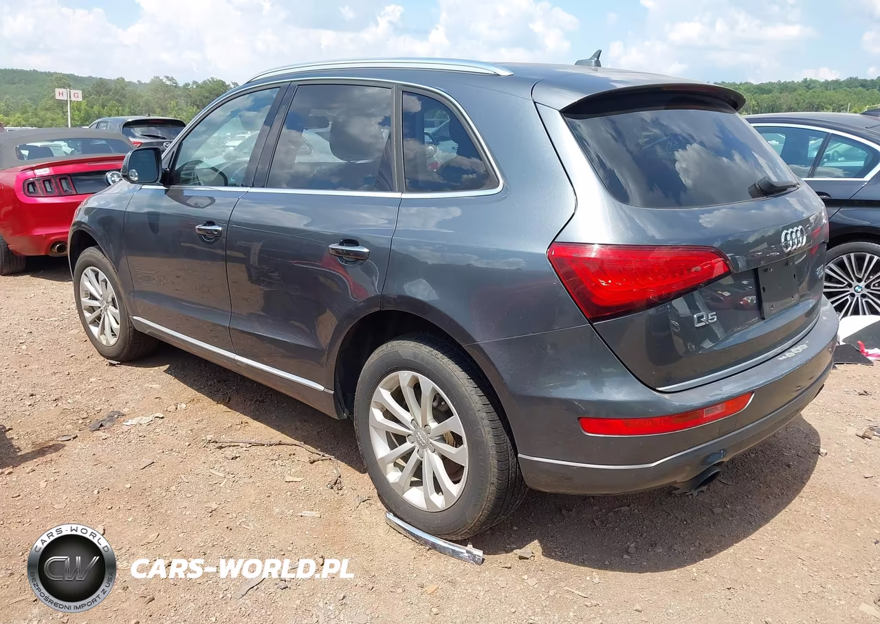 2017 Audi Q5 2.0T Premium VIN:WA1C2AFP3HA045385 - 3