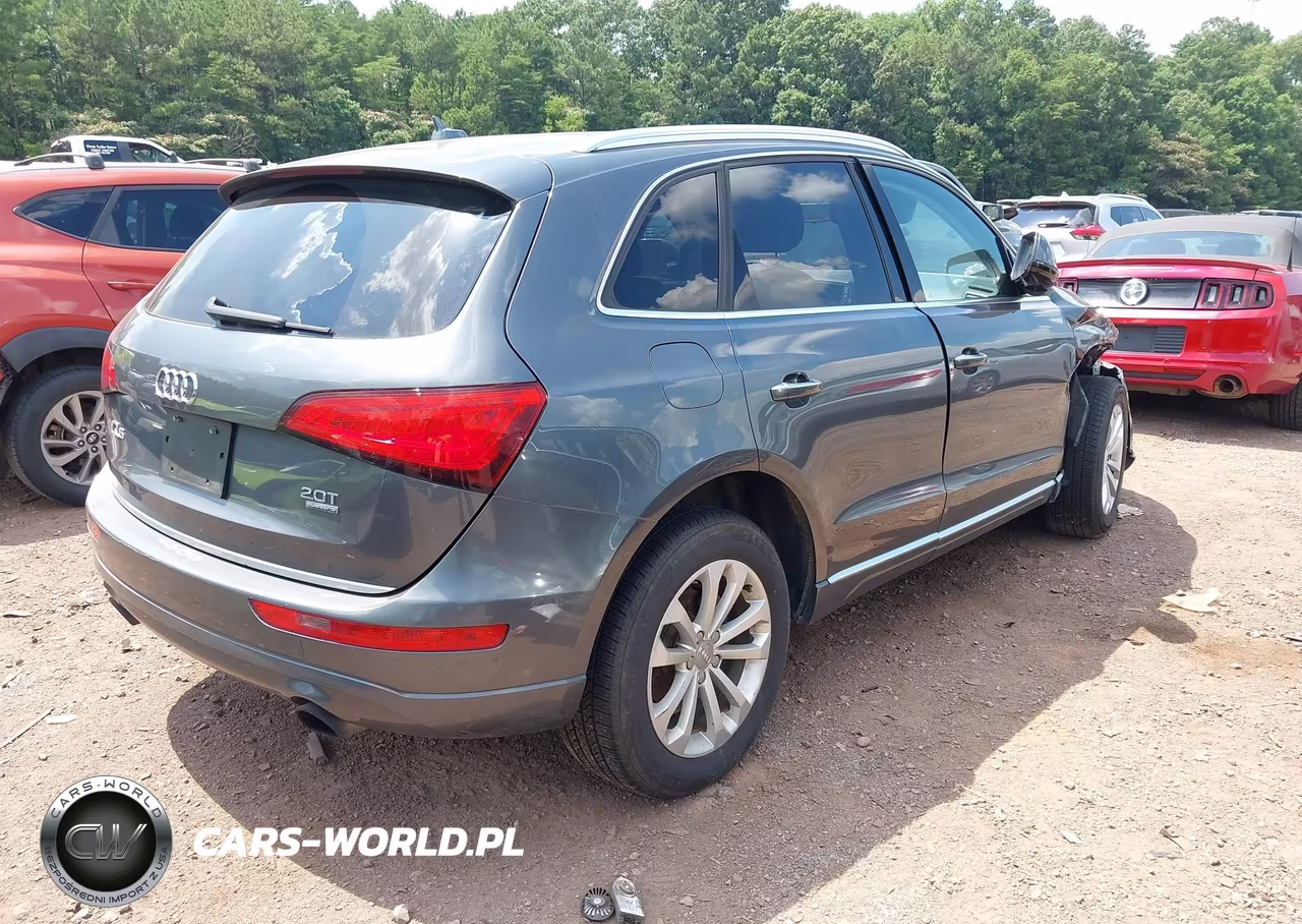 2017 Audi Q5 2.0T Premium VIN:WA1C2AFP3HA045385 - 4