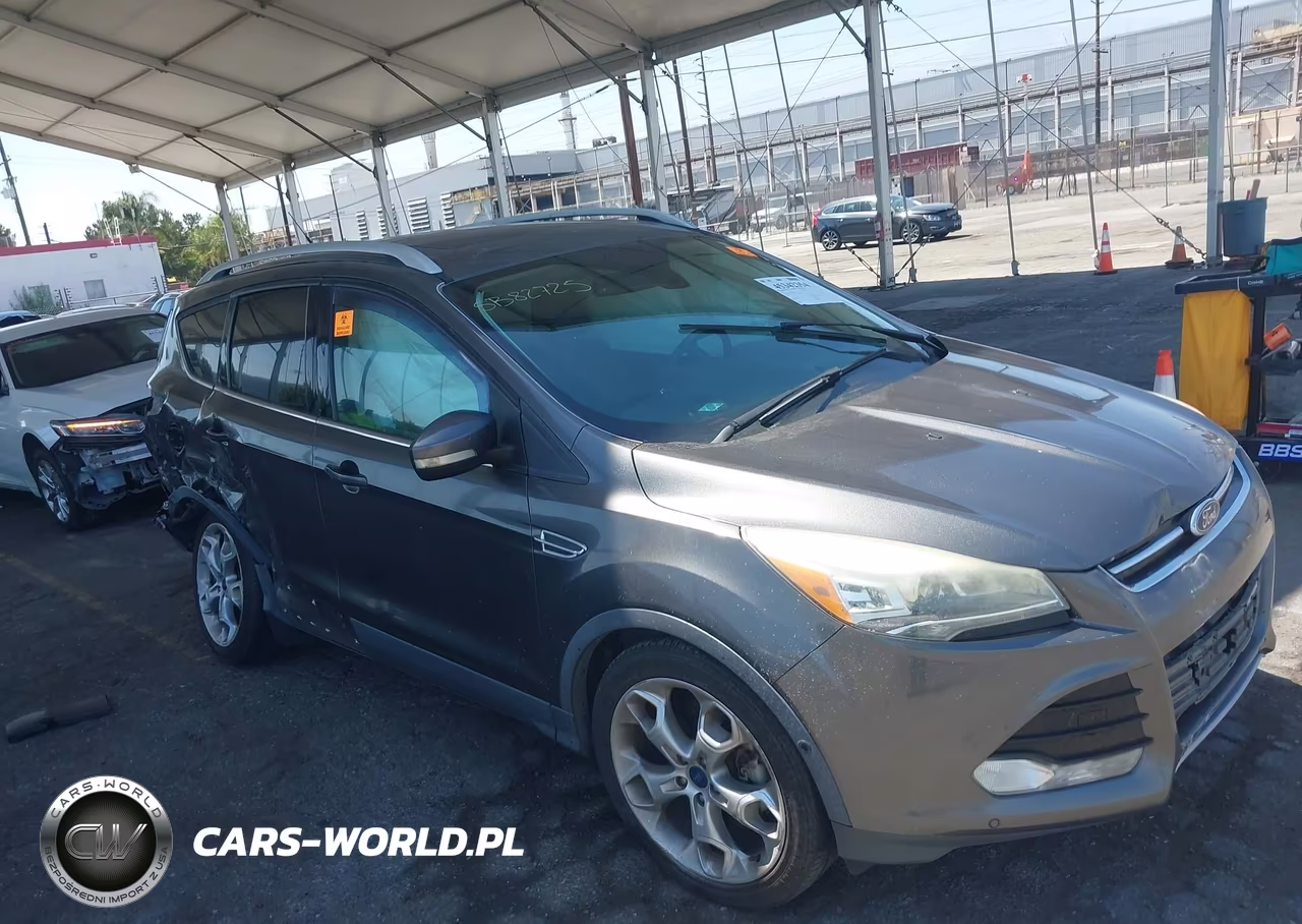 2015 Ford Escape Titanium – zdjęcie 1 z 16