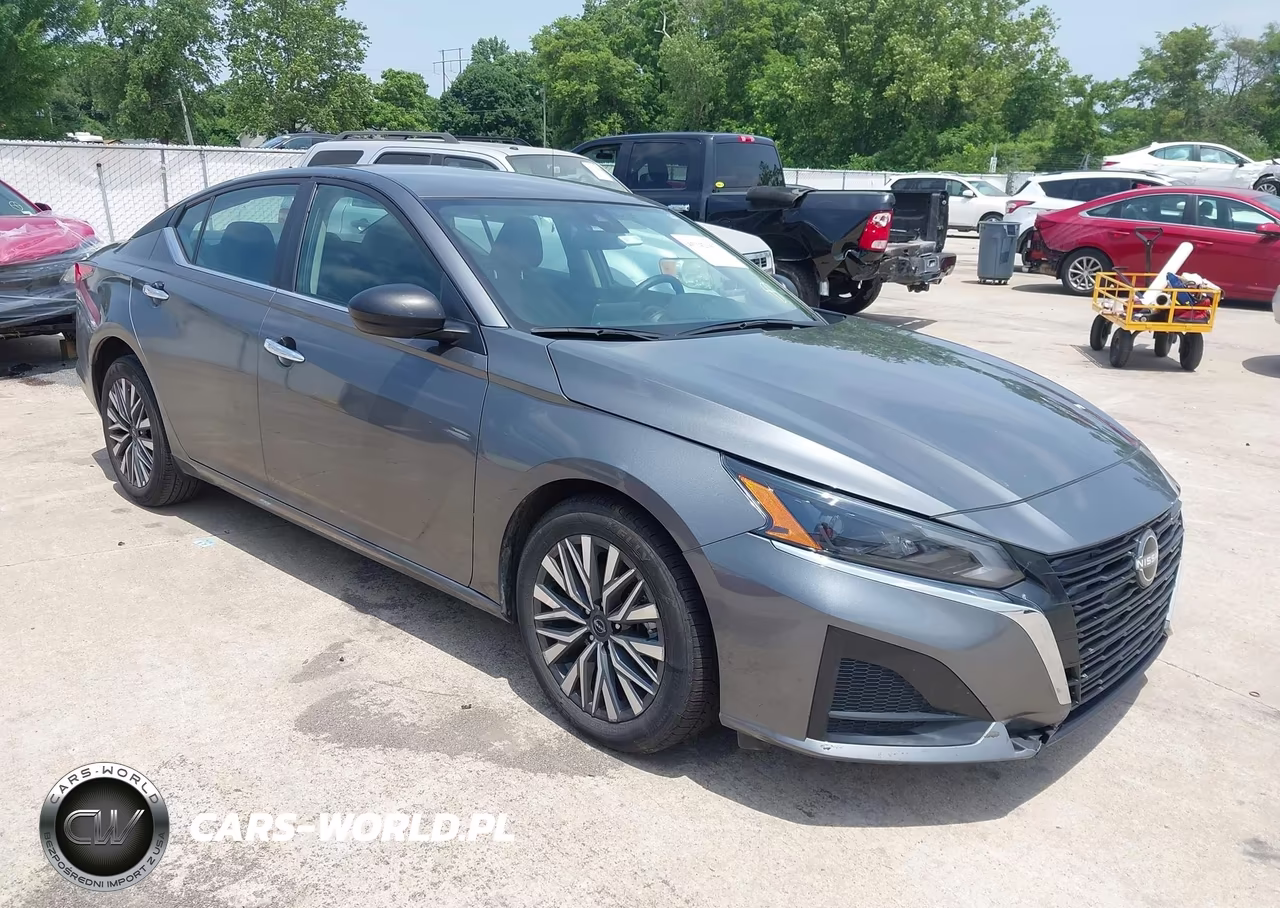 2025 Nissan Altima Sv Fwd