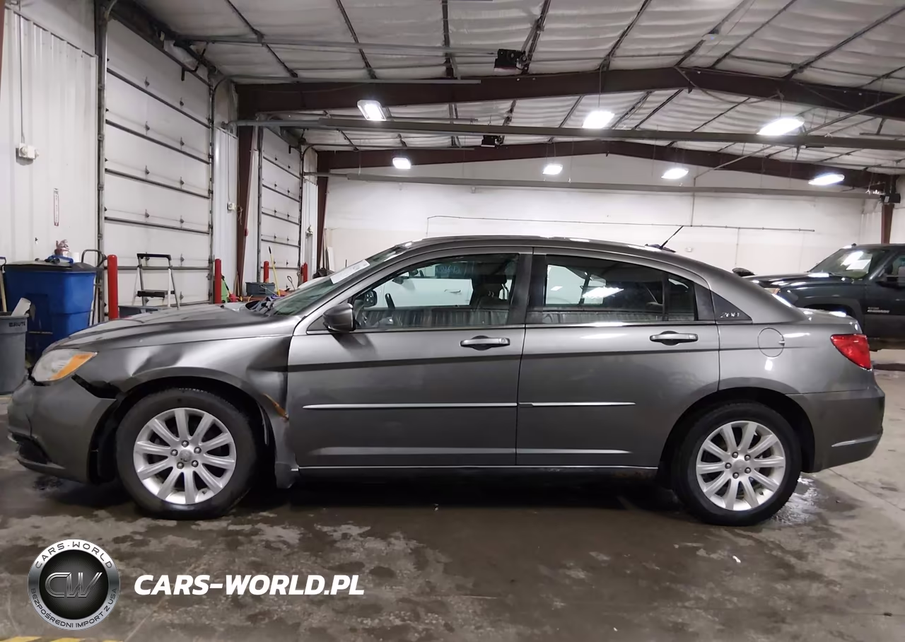 2013 Chrysler 200 Touring VIN:1C3CCBBGXDN755504 - 14