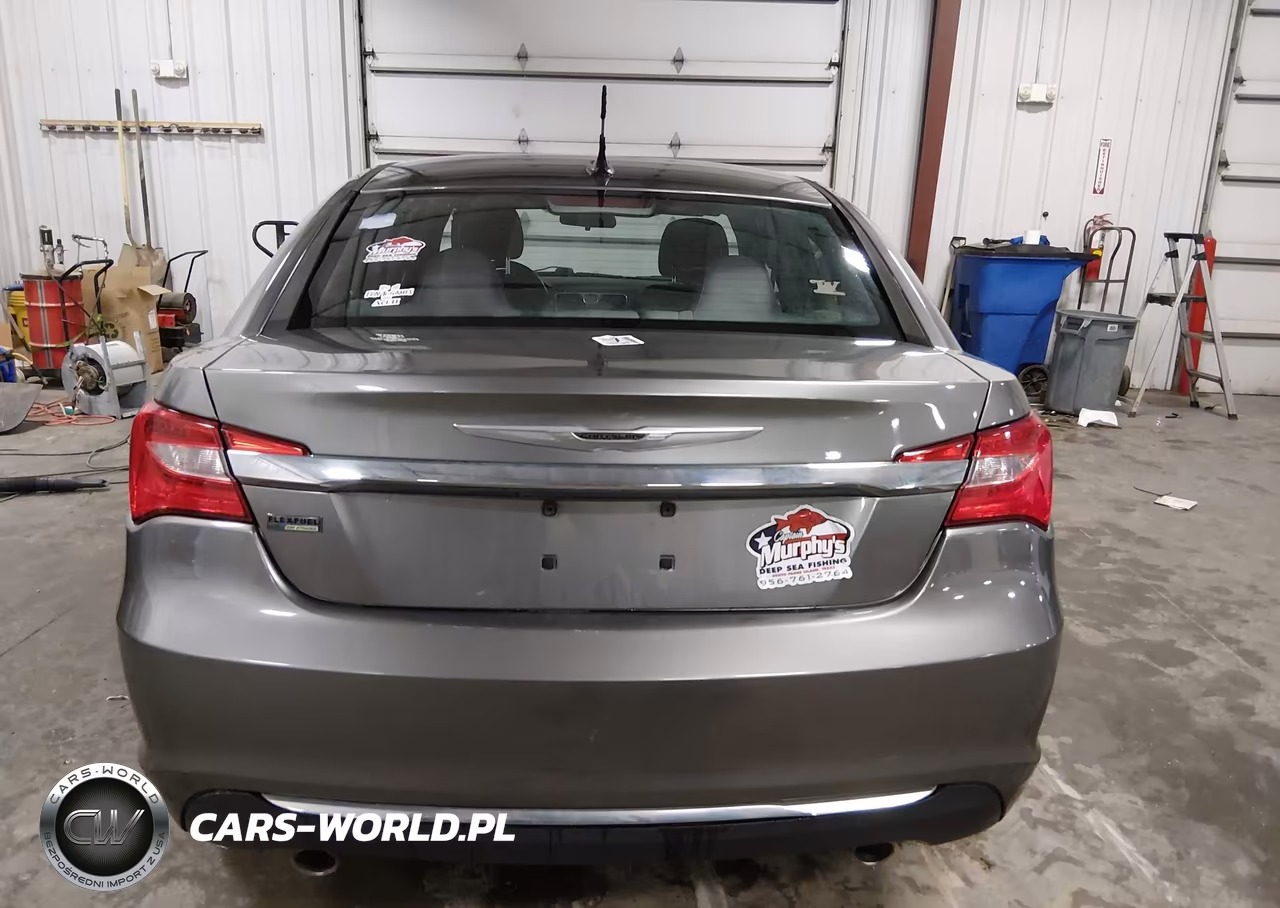 2013 Chrysler 200 Touring VIN:1C3CCBBGXDN755504 - 16