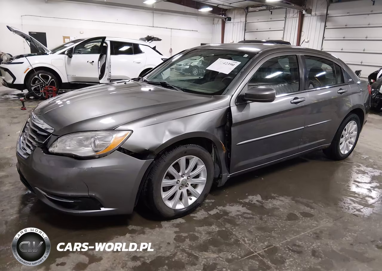 2013 Chrysler 200 Touring VIN:1C3CCBBGXDN755504 - 2