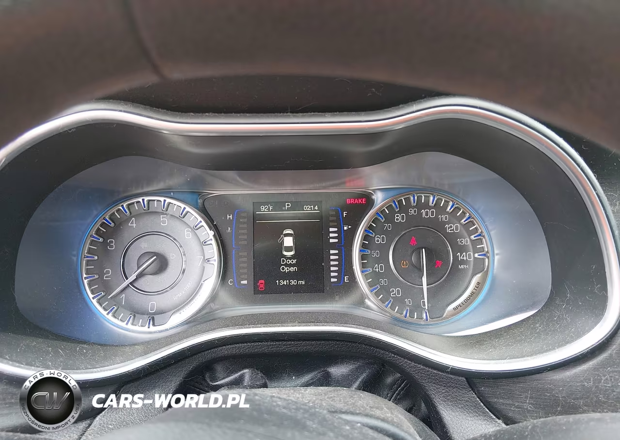 2015 Chrysler 200 Limited VIN:1C3CCCAB4FN626107 - 7