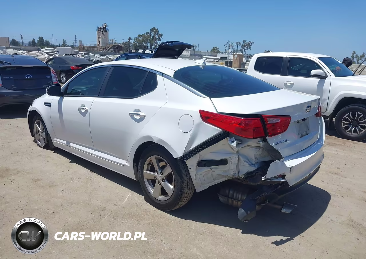 2015 Kia Optima Lx VIN:5XXGM4A72FG408920 - 3