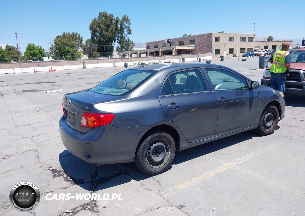 2010 Toyota Corolla Le VIN:1NXBU4EEXAZ256399 - 4