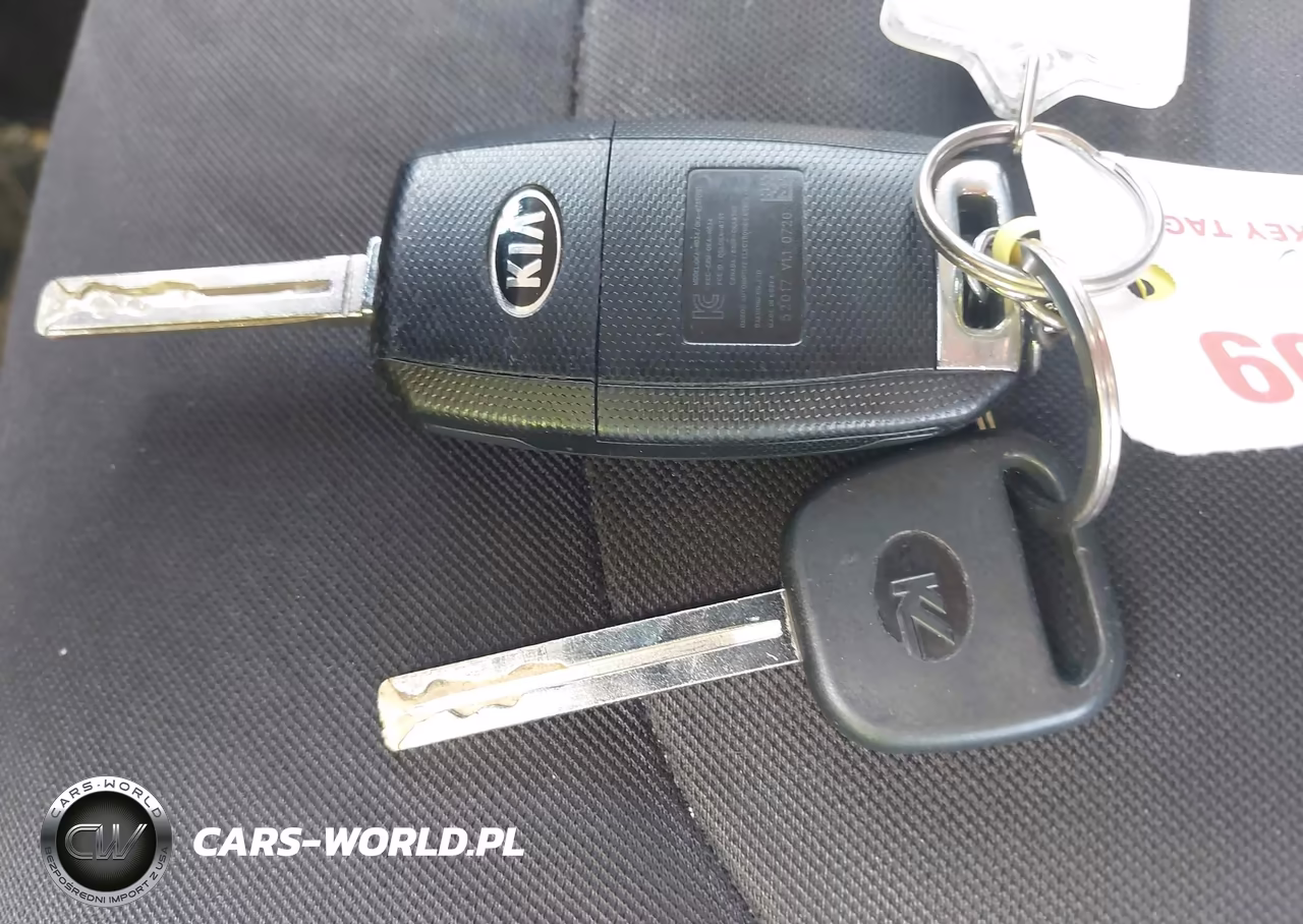 2016 Kia Soul VIN:KNDJN2A29G7833170 - 11