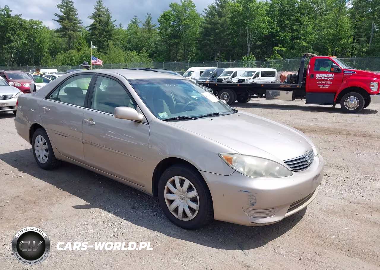 2005 Toyota Camry Le