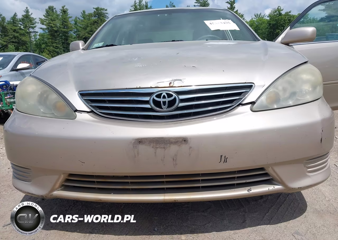 2005 Toyota Camry Le VIN:4T1BE30K95U030350 - 14