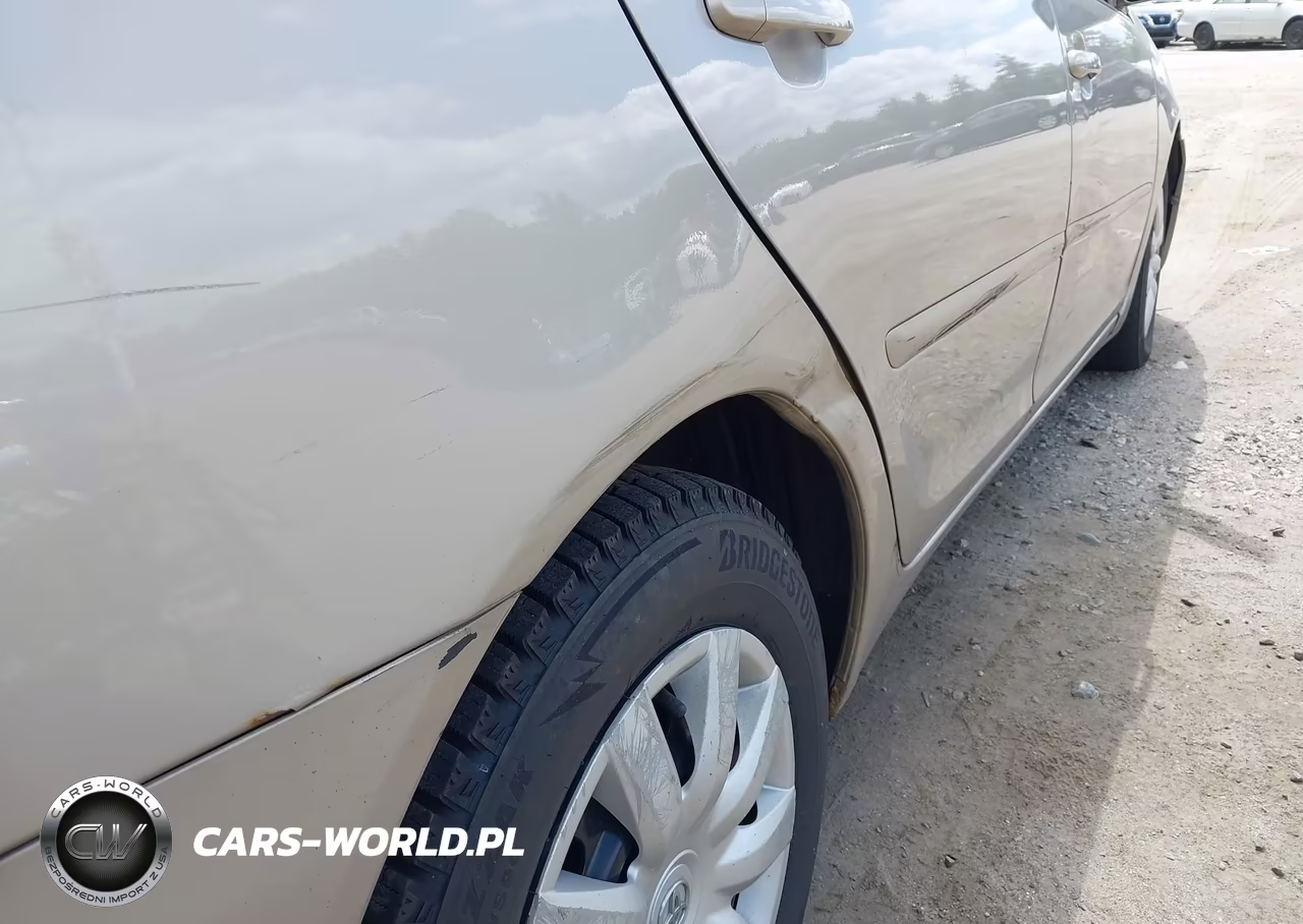 2005 Toyota Camry Le VIN:4T1BE30K95U030350 - 17