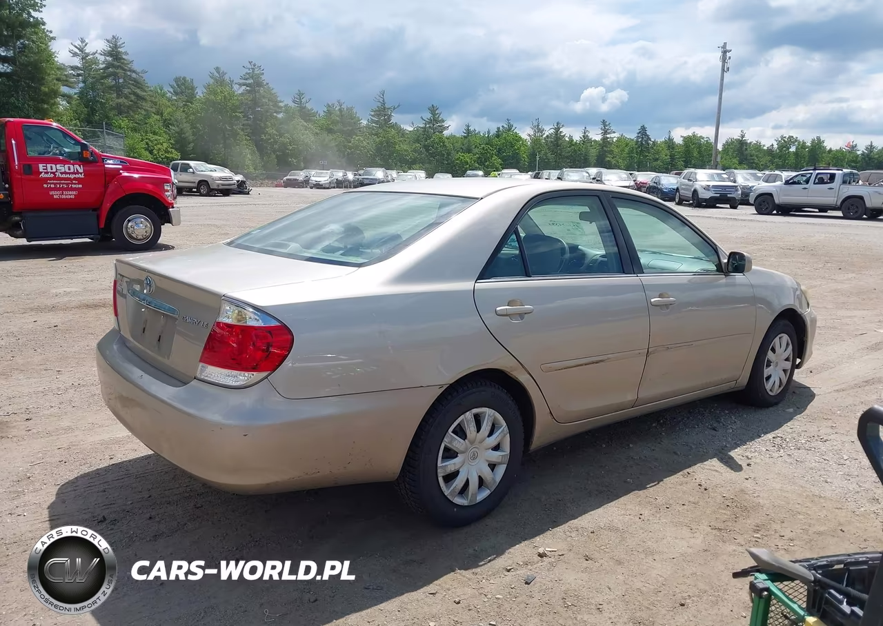 2005 Toyota Camry Le VIN:4T1BE30K95U030350 - 4