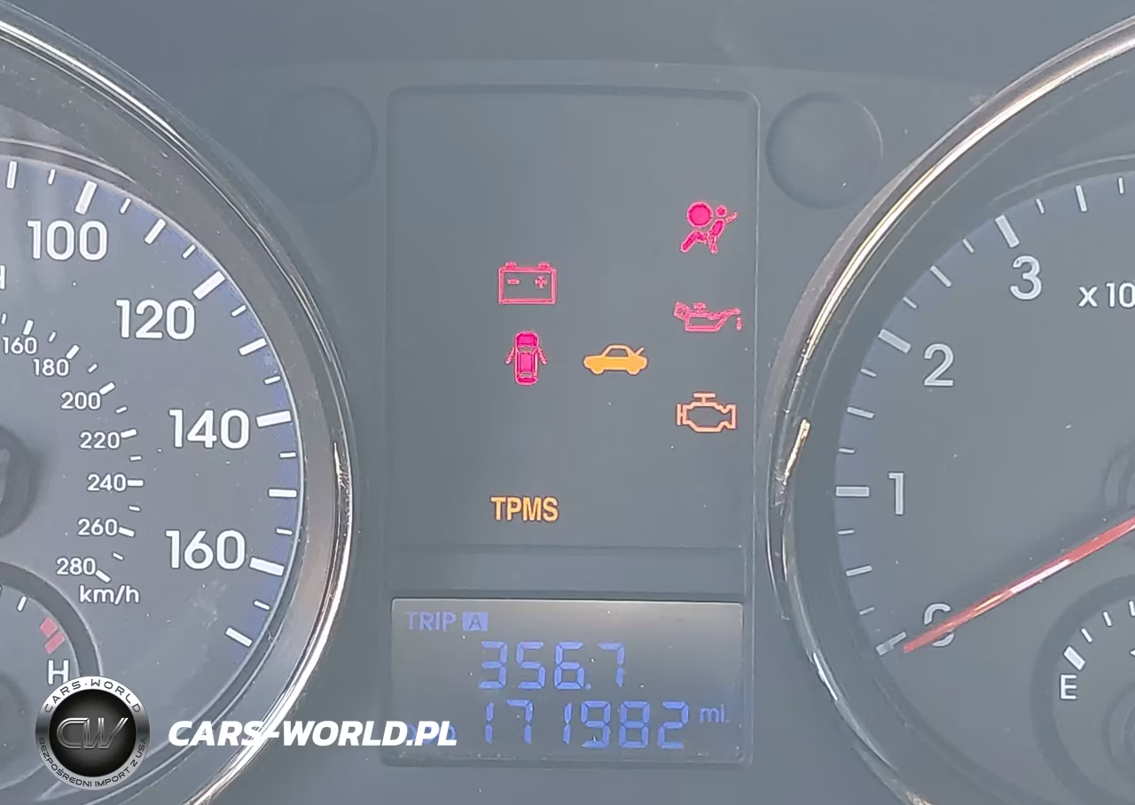 2012 Hyundai Genesis 3.8 R-Spec VIN:KMHHU6KH4CU071305 - 7