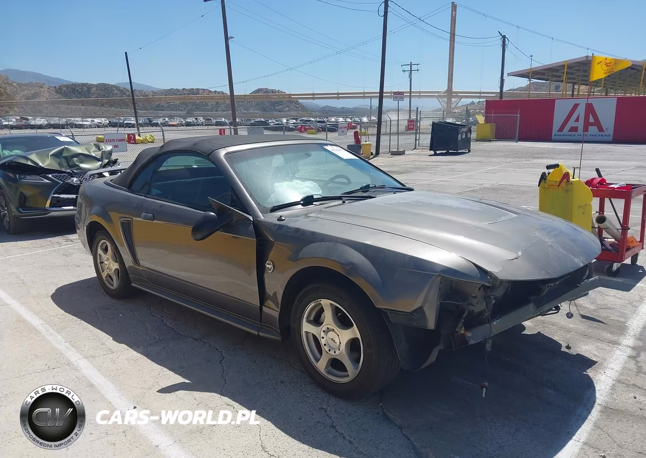 2004 Ford Mustang