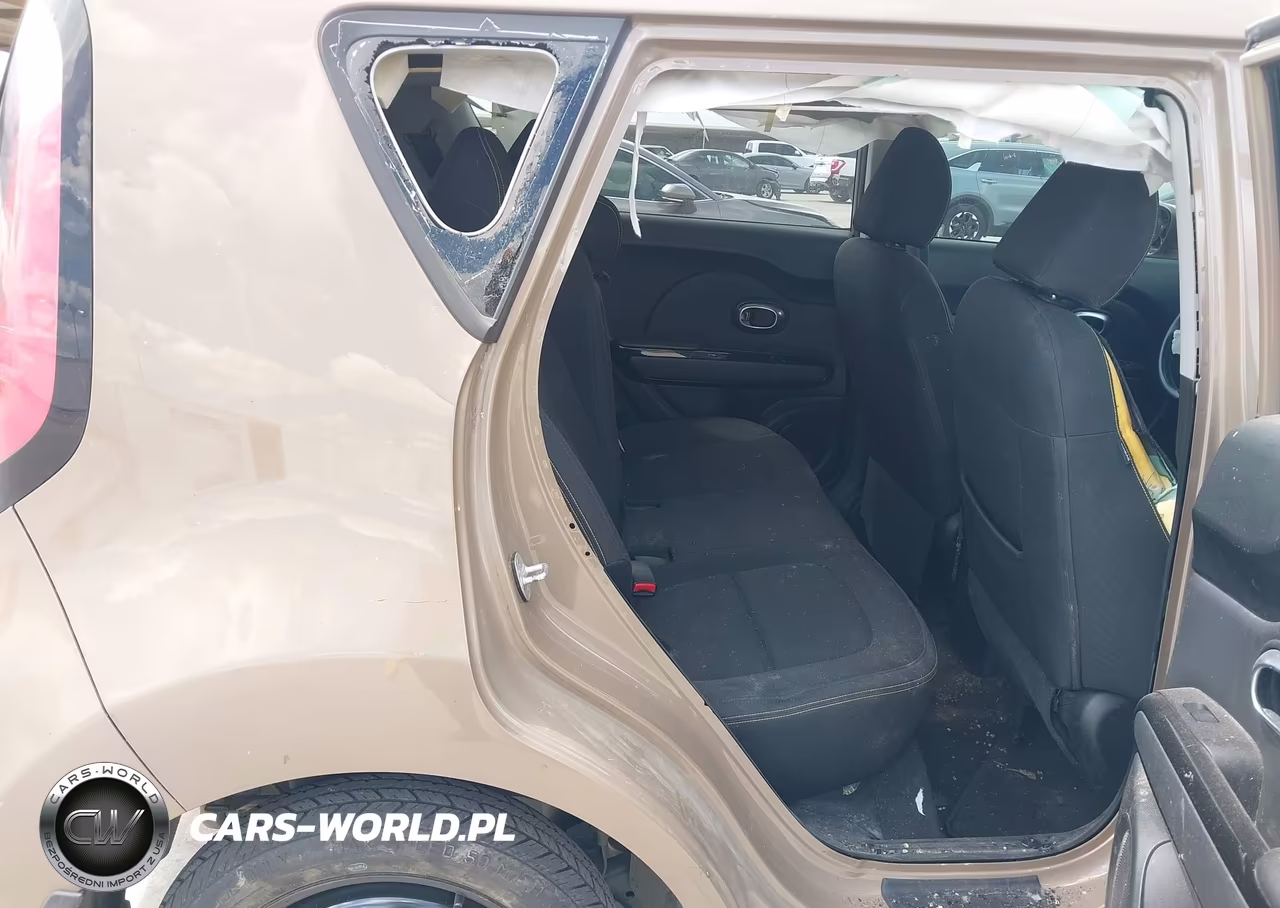 2014 Kia Soul + VIN:KNDJP3A55E7029584 - 8