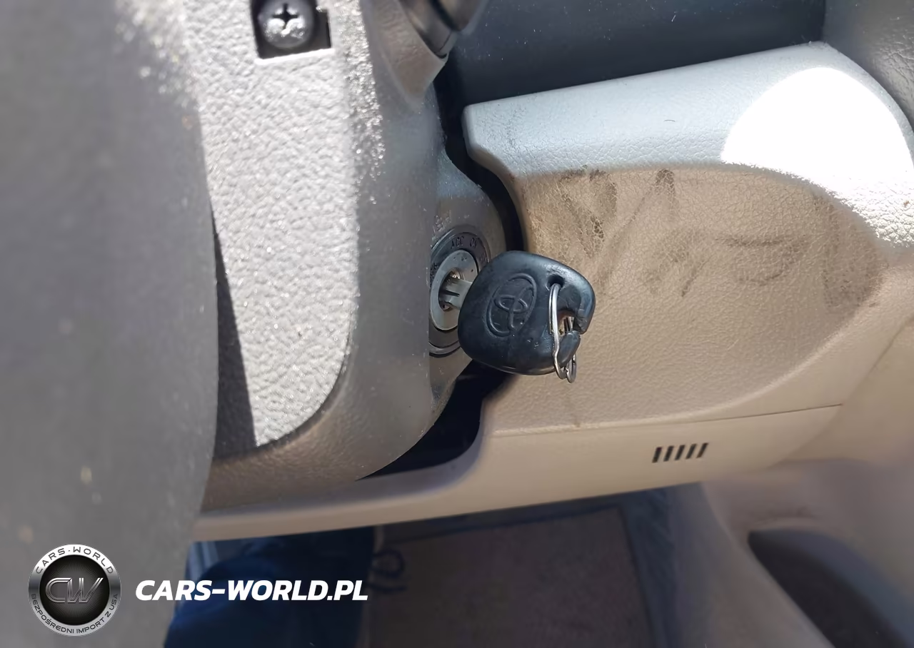 2011 Toyota Camry VIN:4T1BF3EK7BU585430 - 11