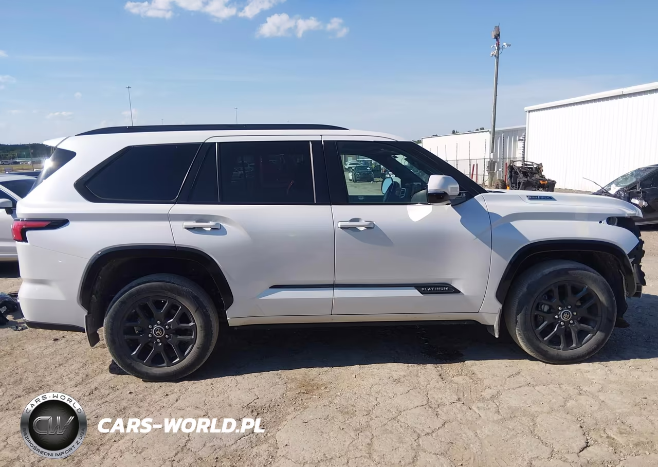 2023 Toyota Sequoia Platinum VIN:7SVAAABA4PX005156 - 14