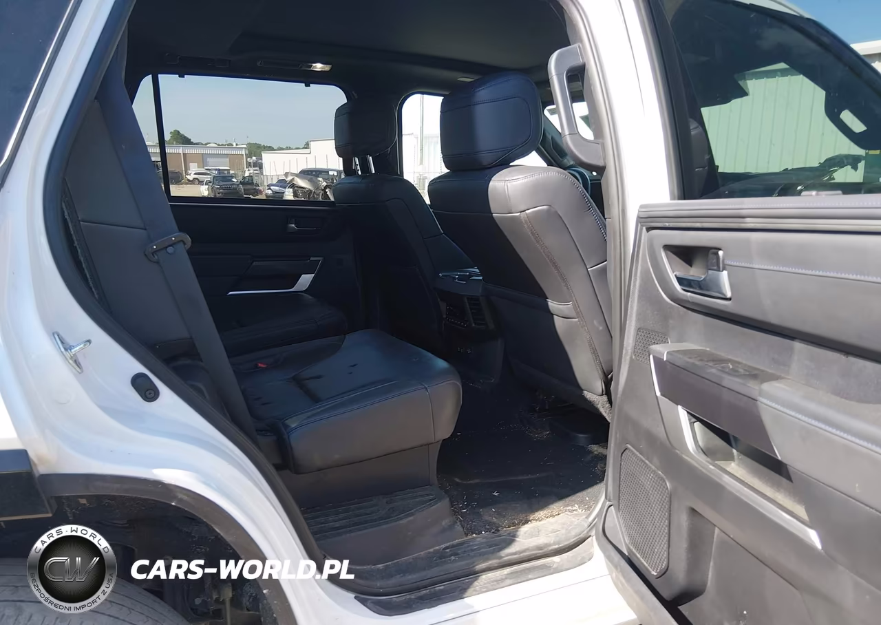 2023 Toyota Sequoia Platinum VIN:7SVAAABA4PX005156 - 8