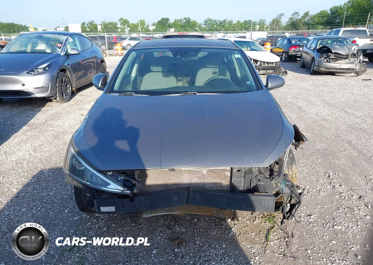 2019 Hyundai Elantra Sel VIN:5NPD84LF1KH429462 - 13