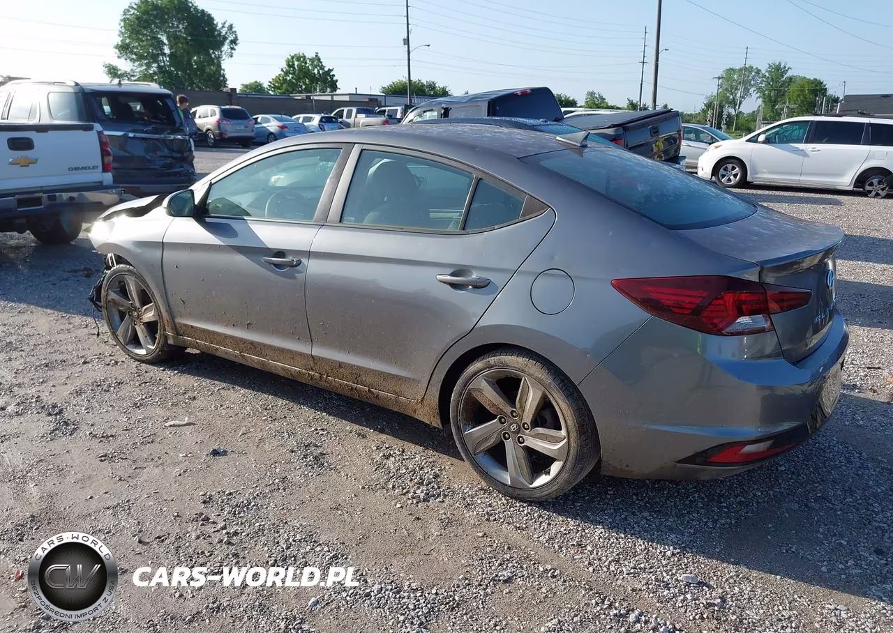 2019 Hyundai Elantra Sel VIN:5NPD84LF1KH429462 - 3