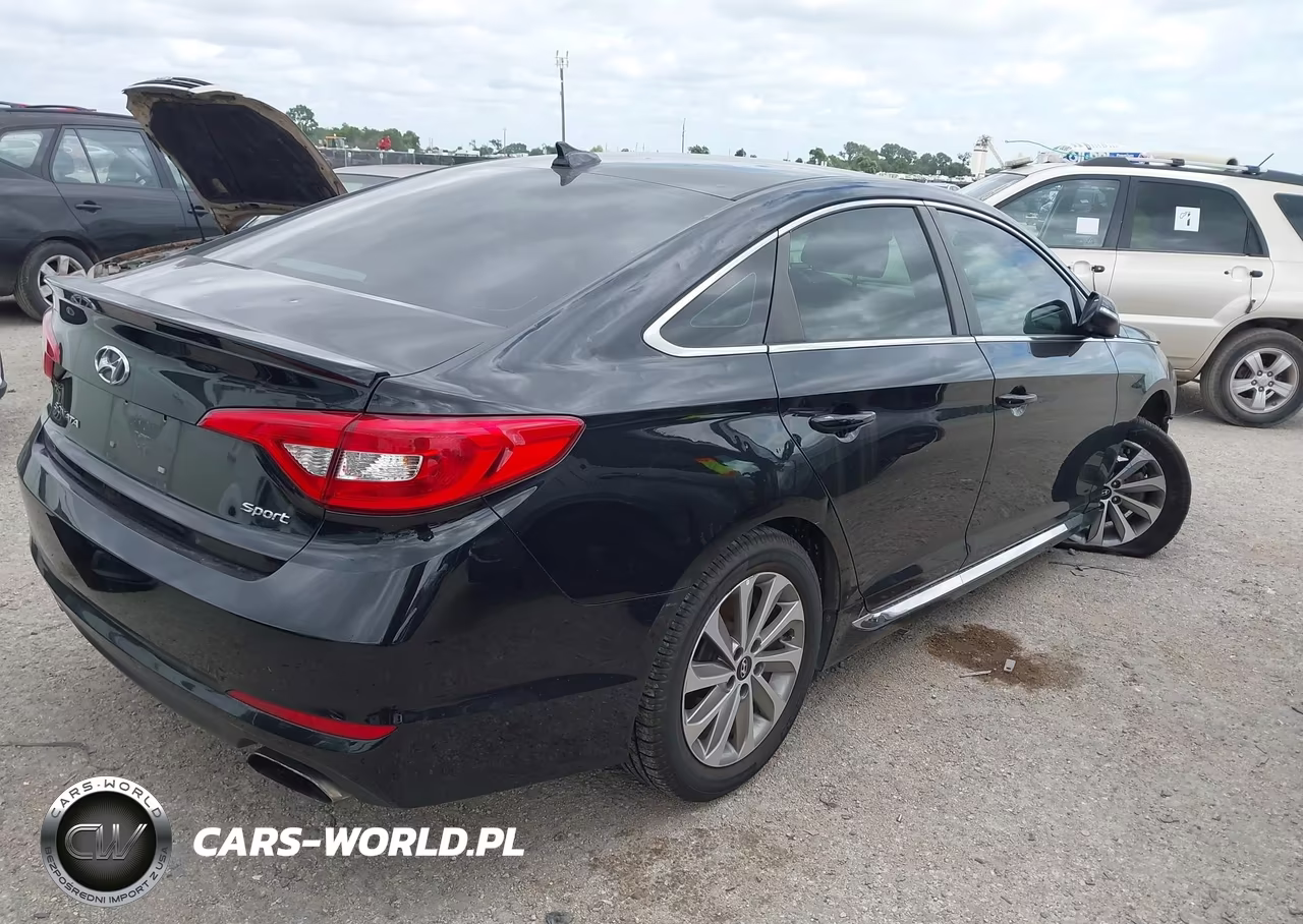2017 Hyundai Sonata Sport VIN:5NPE34AF6HH540037 - 4
