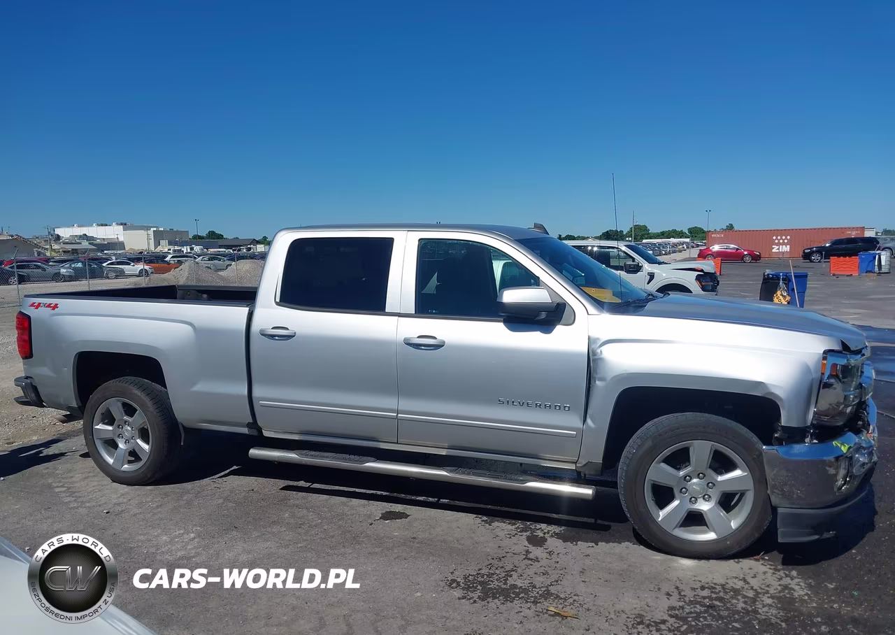 2018 Chevrolet Silverado 1500 1Lt VIN:1GCUKRECXJF205729 - 13