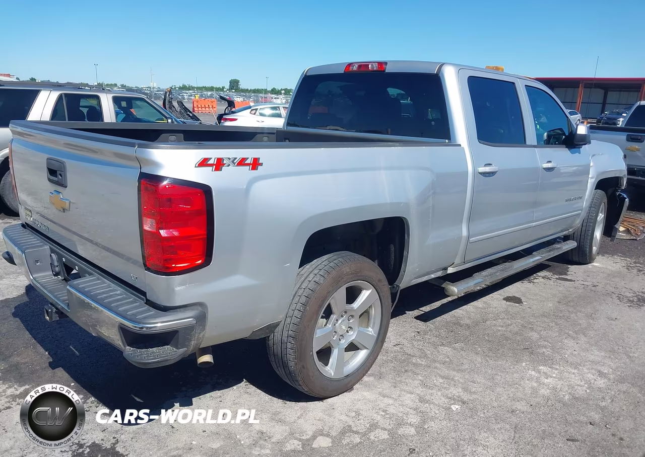 2018 Chevrolet Silverado 1500 1Lt VIN:1GCUKRECXJF205729 - 4