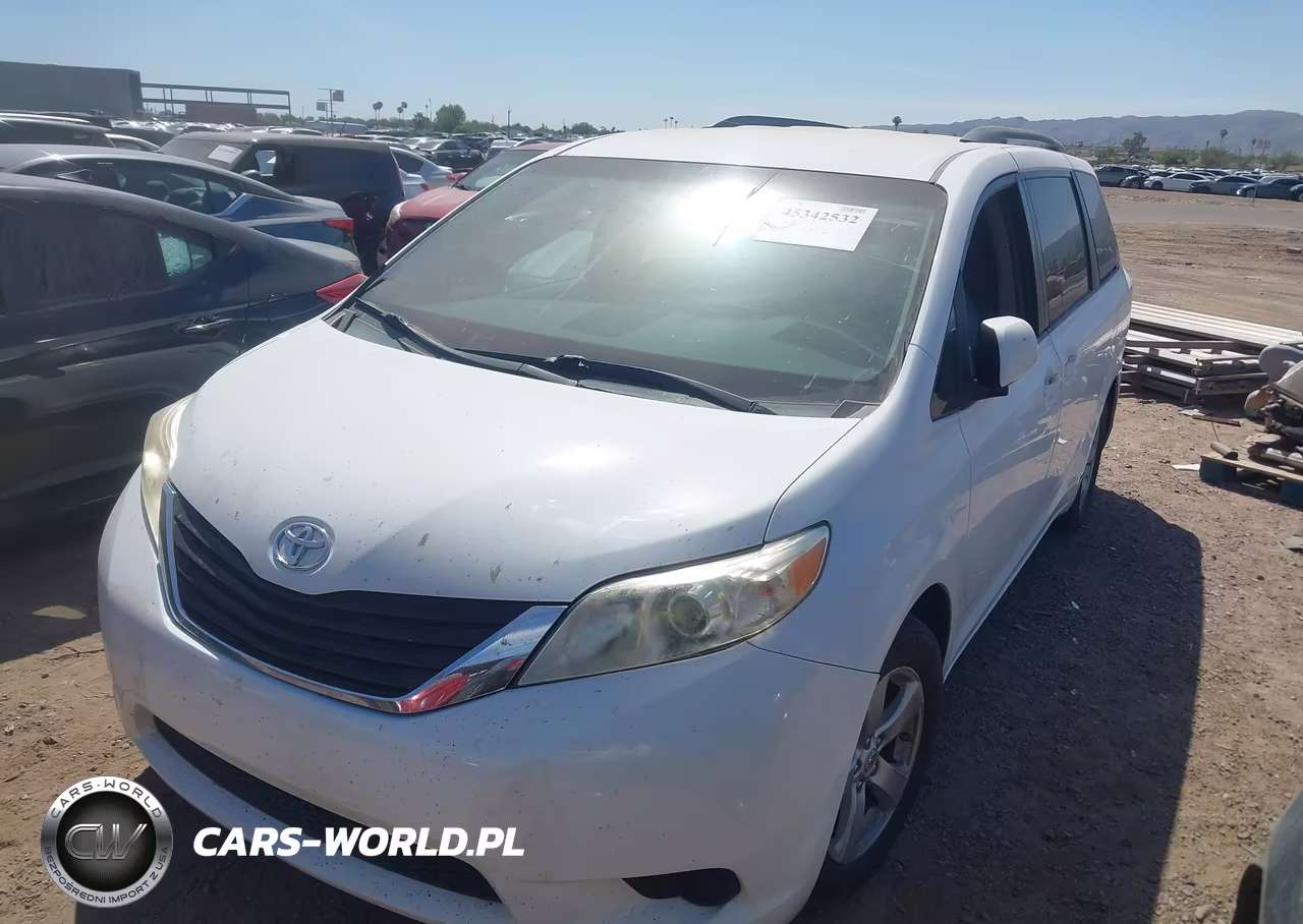 2011 Toyota Sienna Le V6 VIN:5TDKK3DC7BS052105 - 2