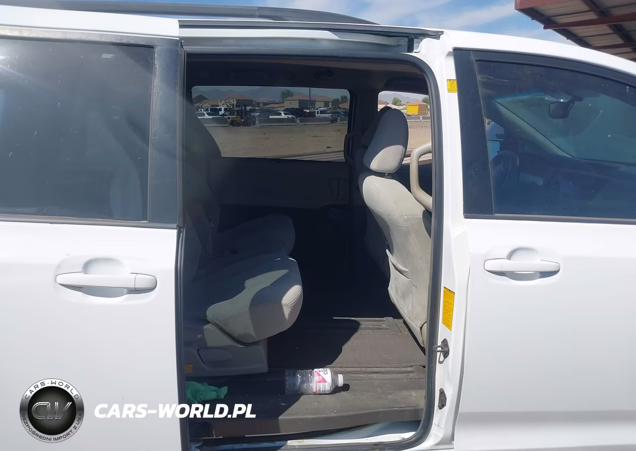 2011 Toyota Sienna Le V6 VIN:5TDKK3DC7BS052105 - 8