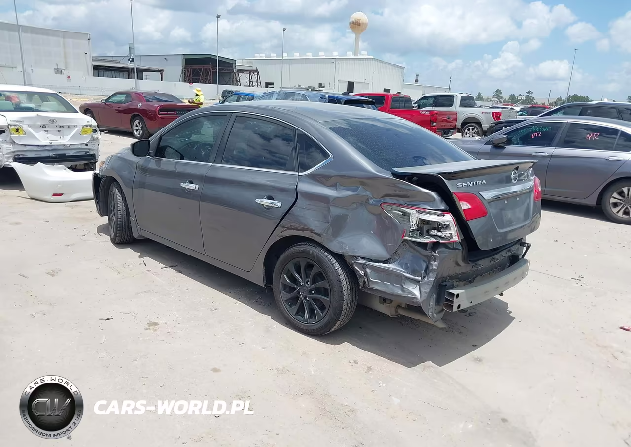 2018 Nissan Sentra S VIN:3N1AB7AP4JY340894 - 3